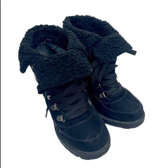 Jellypop Women's Winter Ankle Booties Black Suede Lace Up Chunky Rubber Heel 7.5 - Picture 2 of 9